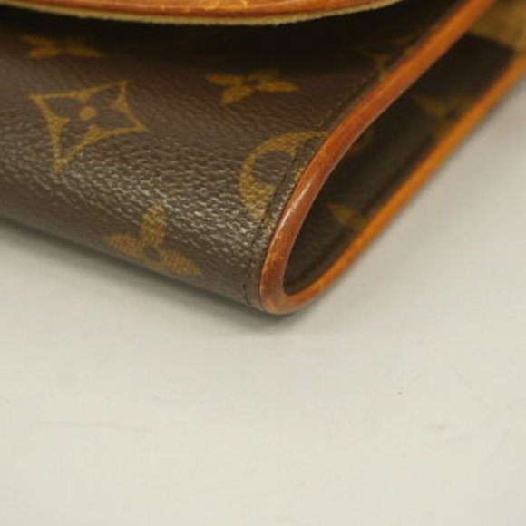 Louis Vuitton Monogram Pochette Twin GM Shoulder Bag - Picture 9 of 14